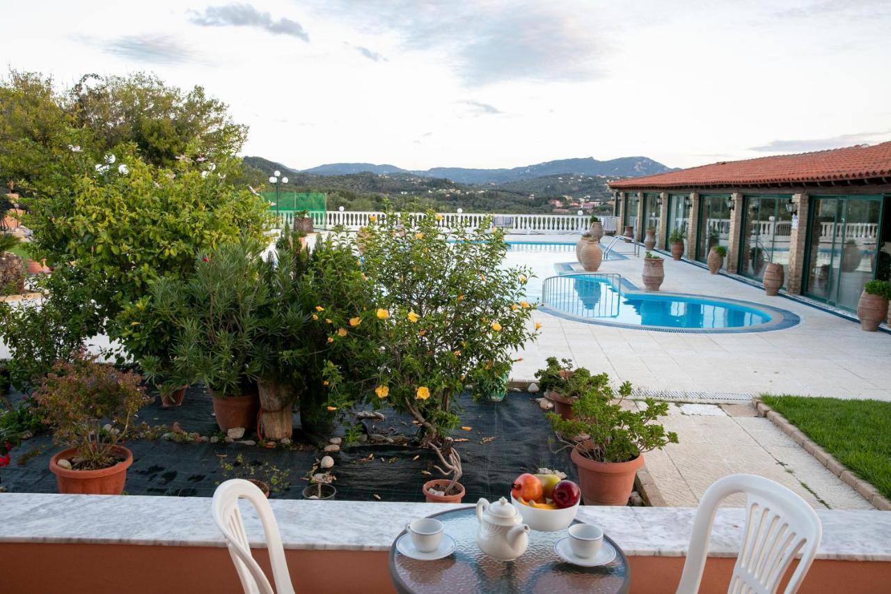 Voula Bed & Breakfast